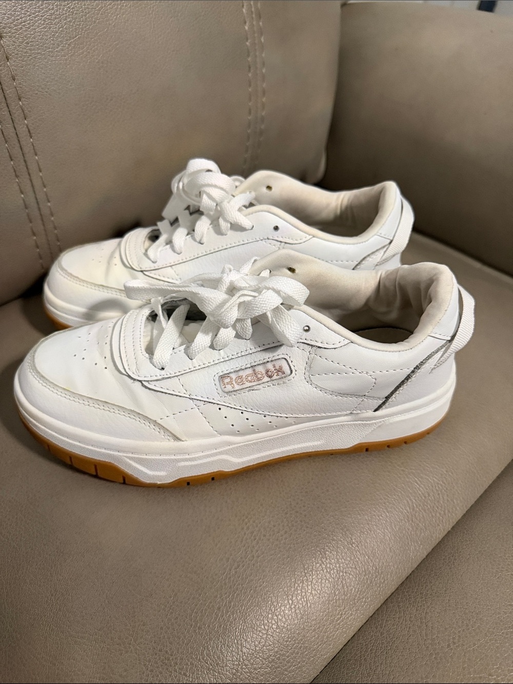Reebok White Leather Sneakers with Gum Outsole size #7.5 - Picture 3 of 10